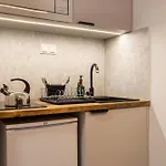 With A View | Metro Swietokrzyska Appartement *