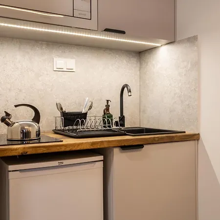 With A View | Metro Swietokrzyska Lejlighed *